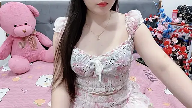 Snapshot of Funikio chatting on 04/22/26, 01:19 Funikio online show from 04/22/26, 01:19