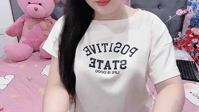 Snapshot of Funikio chatting on 04/30/26, 01:23 Funikio online show from 04/30/26, 01:23