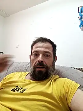 Snapshot of zefside42 chatting on 10/30/25, 12:17 zefside42 online show from 10/30/25, 12:17