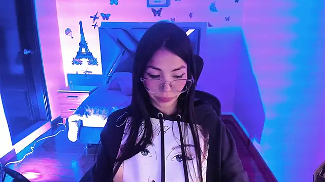 Aylinn diaz online show from 12/06/24, 11:47