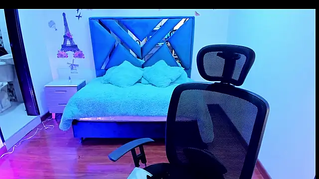 Aylinn diaz online show from 12/23/24, 11:06