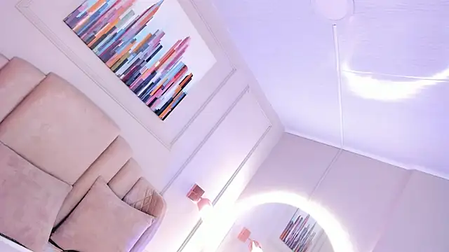 maddy brookss online show from 11/24/25, 06:18