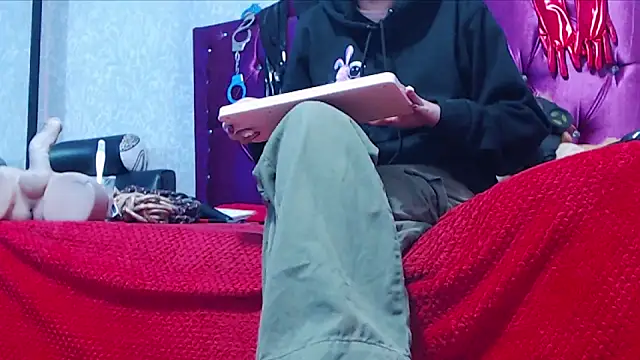 AyshaScott online show from 02/18/26, 12:56