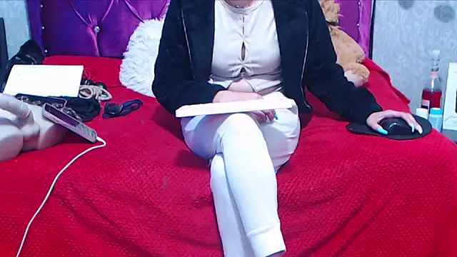 AyshaScott online show from 03/08/26, 01:04