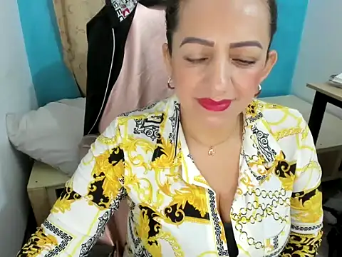 MonicaGarcia  online show from 02/14/25, 10:38