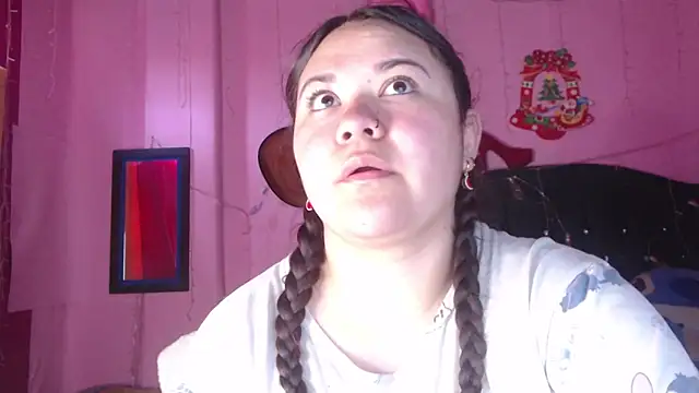 NikkiRous  online show from 09/18/25, 12:51