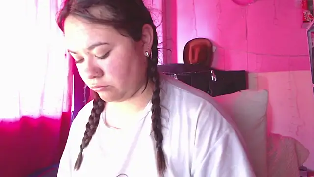 NikkiRous  online show from 03/25/26, 04:02