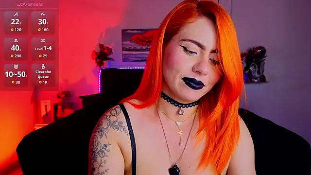 Snapshot of Dulce_charlottee chatting on 10/24/25, 07:54 Dulce charlottee online show from 10/24/25, 07:54