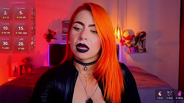 Snapshot of Dulce_charlottee chatting on 10/25/25, 07:41 Dulce charlottee online show from 10/25/25, 07:41