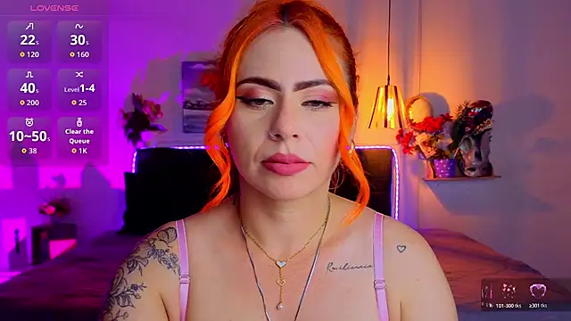 Snapshot of Dulce_charlottee chatting on 10/27/25, 07:51 Dulce charlottee online show from 10/27/25, 07:51