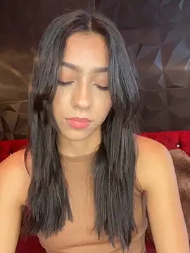 Snapshot of Ema_azel chatting on 12/29/24, 02:10 Ema azel online show from 12/29/24, 02:10