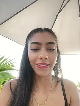 Snapshot of Ema_azel chatting on 12/31/24, 11:31 Ema azel online show from 12/31/24, 11:31