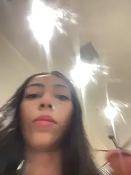 Snapshot of Ema_azel chatting on 01/08/25, 01:31 Ema azel online show from 01/08/25, 01:31