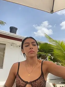 Snapshot of Ema_azel chatting on 01/14/25, 04:50 Ema azel online show from 01/14/25, 04:50