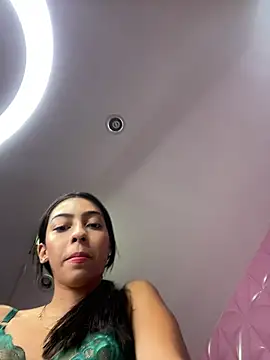 Snapshot of Ema_azel chatting on 02/12/25, 07:45 Ema azel online show from 02/12/25, 07:45