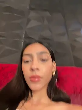 Snapshot of Ema_azel chatting on 02/28/25, 01:47 Ema azel online show from 02/28/25, 01:47