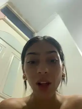 Snapshot of Ema_azel chatting on 03/19/25, 06:35 Ema azel online show from 03/19/25, 06:35