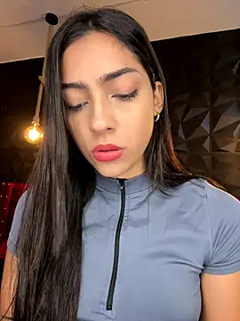 Snapshot of Ema_azel chatting on 09/17/25, 01:57 Ema azel online show from 09/17/25, 01:57