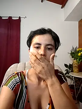 kanela3434 online show from 10/31/25, 11:17