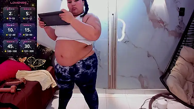 Snapshot of Hurrem_Math chatting on 03/13/25, 03:06 Hurrem Math online show from 03/13/25, 03:06