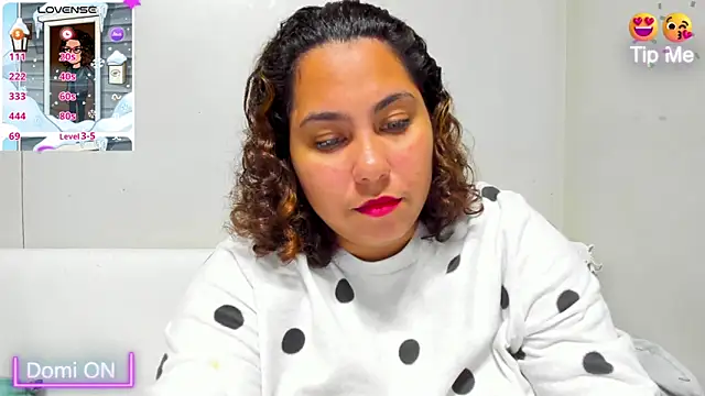 isobeladams20 online show from 01/06/25, 11:52