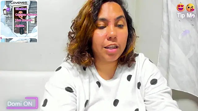 isobeladams20 online show from 01/25/25, 09:57