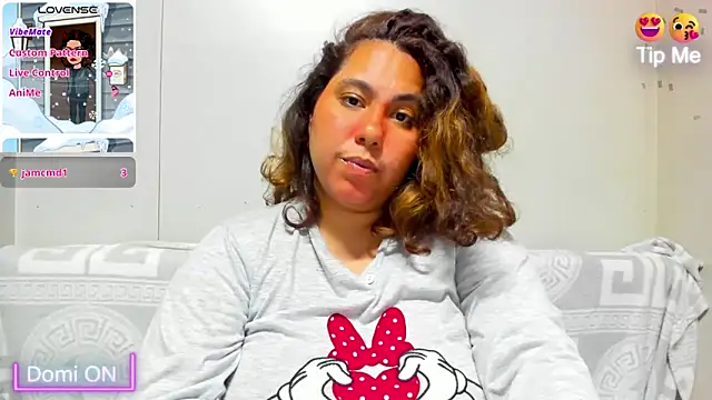 isobeladams20 online show from 02/23/25, 10:53