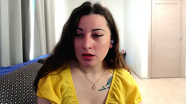 Helen Adams  online show from 05/11/26, 05:35