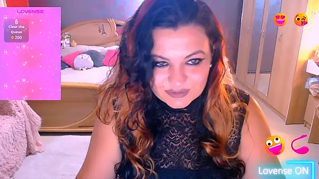 Snapshot of Ariellefoxy chatting on 07/05/26, 06:04 Ariellefoxy online show from 07/05/26, 06:04