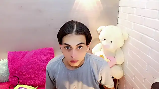 Daniela Pink  online show from 09/15/25, 07:47