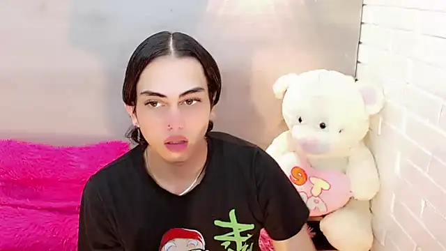 Daniela Pink  online show from 11/14/25, 07:45