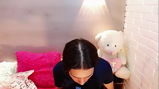 Daniela Pink  online show from 12/19/25, 08:05