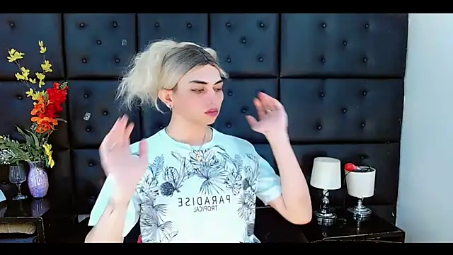 Daniela Pink  online show from 02/27/26, 07:25