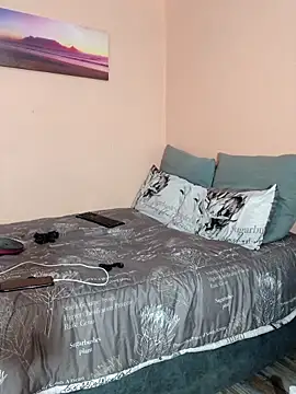 Fantasy1976 online show from 04/10/26, 09:30