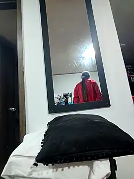 Sasha smith23 online show from 04/12/26, 03:00