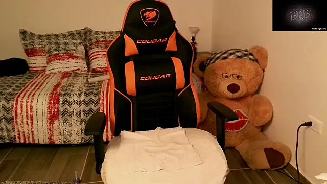 Snapshot of KRISTAL__JACKSON chatting on 03/18/25, 08:58 KRISTAL JACKSON online show from 03/18/25, 08:58