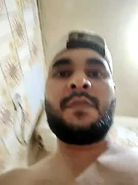 Snapshot of Magicman09@xh chatting on 02/22/26, 04:27 Magicman09xh online show from 02/22/26, 04:27