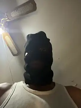 Gifttheskimaskboy online show from 08/08/26, 07:05