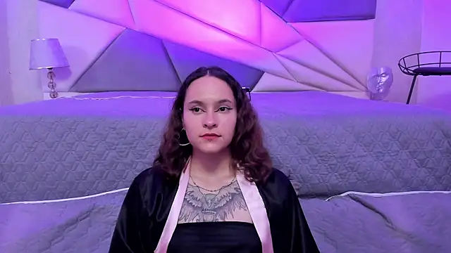 AnnyThompson  online show from 01/12/25, 02:03