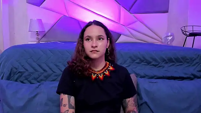 AnnyThompson  online show from 01/18/25, 08:40