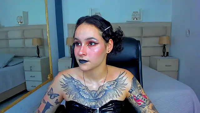 AnnyThompson  online show from 09/24/25, 08:45