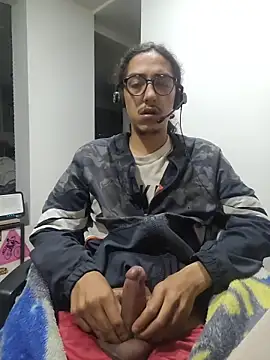 dirtytw0230 online show from 03/17/26, 08:28