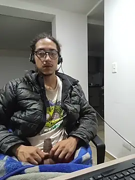 dirtytw0230 online show from 05/07/26, 09:14