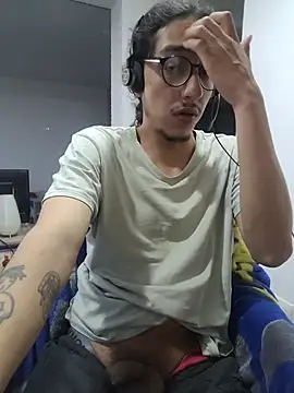 dirtytw0230 online show from 05/09/26, 11:10