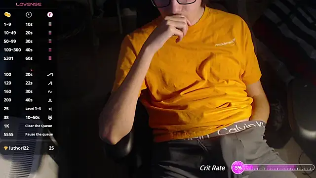 Snapshot of Carterdoesporn chatting on 12/16/24, 04:34 Carterdoesporn online show from 12/16/24, 04:34