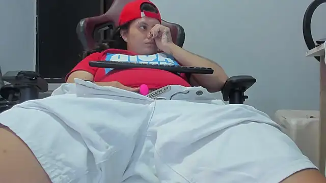 Snapshot of snowflake_xxx chatting on 09/11/25, 01:55 snowflake xxx online show from 09/11/25, 01:55