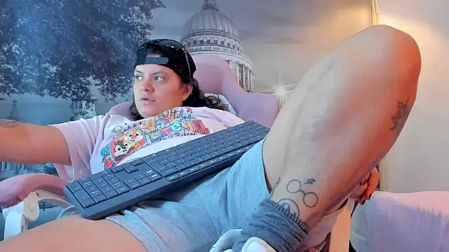 Snapshot of snowflake_xxx chatting on 09/26/25, 03:38 snowflake xxx online show from 09/26/25, 03:38