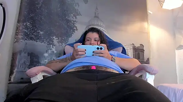 Snapshot of snowflake_xxx chatting on 10/09/25, 03:26 snowflake xxx online show from 10/09/25, 03:26