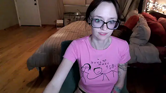 Snapshot of Plantbabeee chatting on 03/17/25, 05:56 Plantbabeee online show from 03/17/25, 05:56