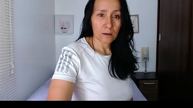 Maira B online show from 03/23/26, 05:50